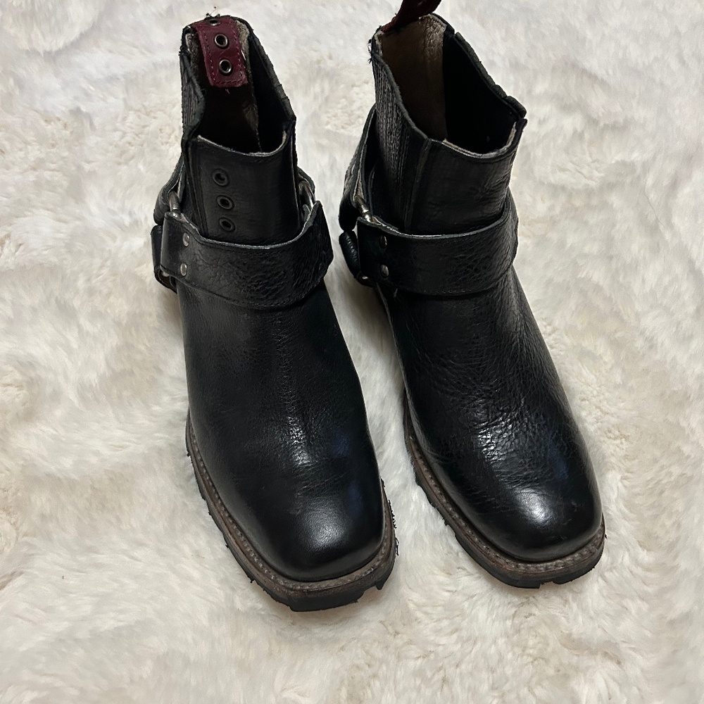 Freebird Whiskey Black boots size 9